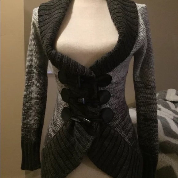 Boy Meets Girl Sweaters - Boy Meets Girl Toggle Sweater Size Small